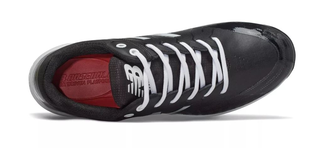 Hit After Hit New Balance 4040v5 Metal Spikes – Black/White (L4040BK5) 2 Hit After Hit New Balance 4040v5 Metal Spikes – Black/White (L4040BK5) - Image 2