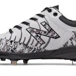 Hit After Hit New Balance 4040v5 Metal Spikes – Black/White (L4040PW5)